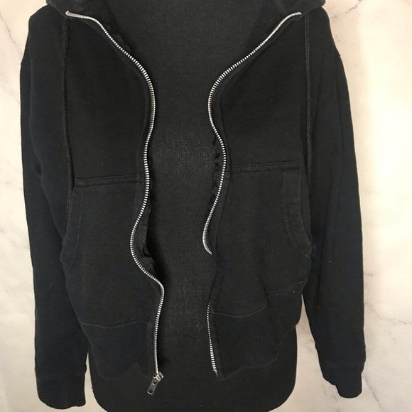 Black jacket - Picture 1 of 3